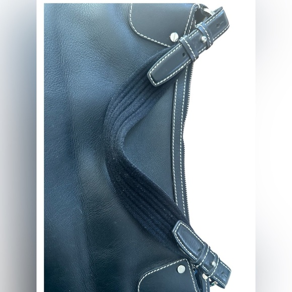 GIVENCHY Black Calfskin Leather Two Pocket Front Women's Boho Shoulder Bag - Picture 7 of 11